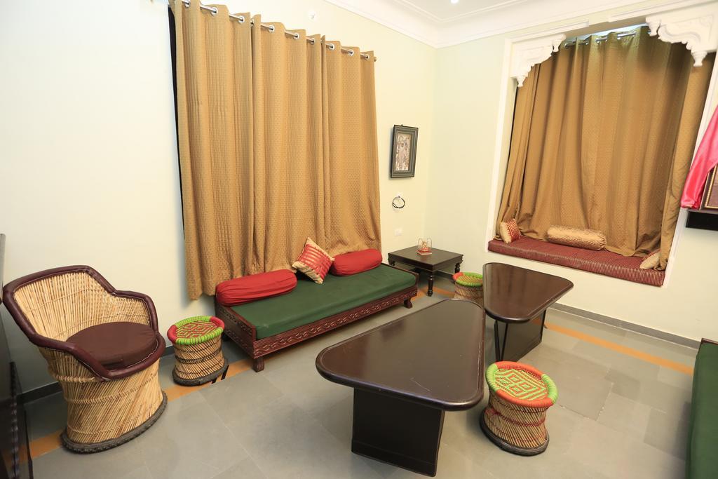 Hotel Sai Palace Udajpur Exteriér fotografie