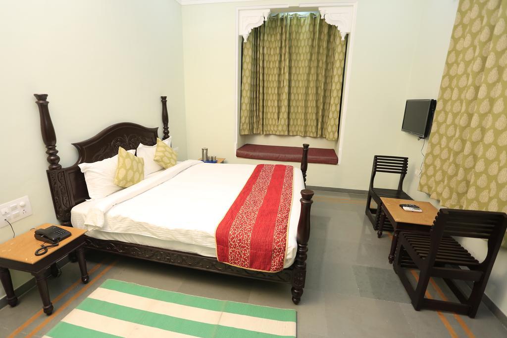 Hotel Sai Palace Udajpur Exteriér fotografie