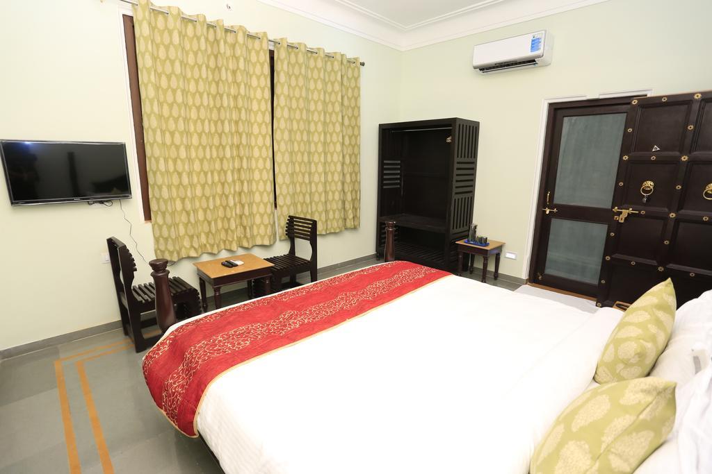 Hotel Sai Palace Udajpur Exteriér fotografie