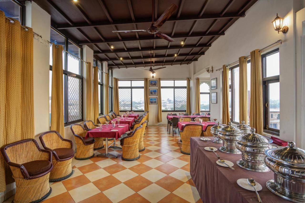 Hotel Sai Palace Udajpur Exteriér fotografie