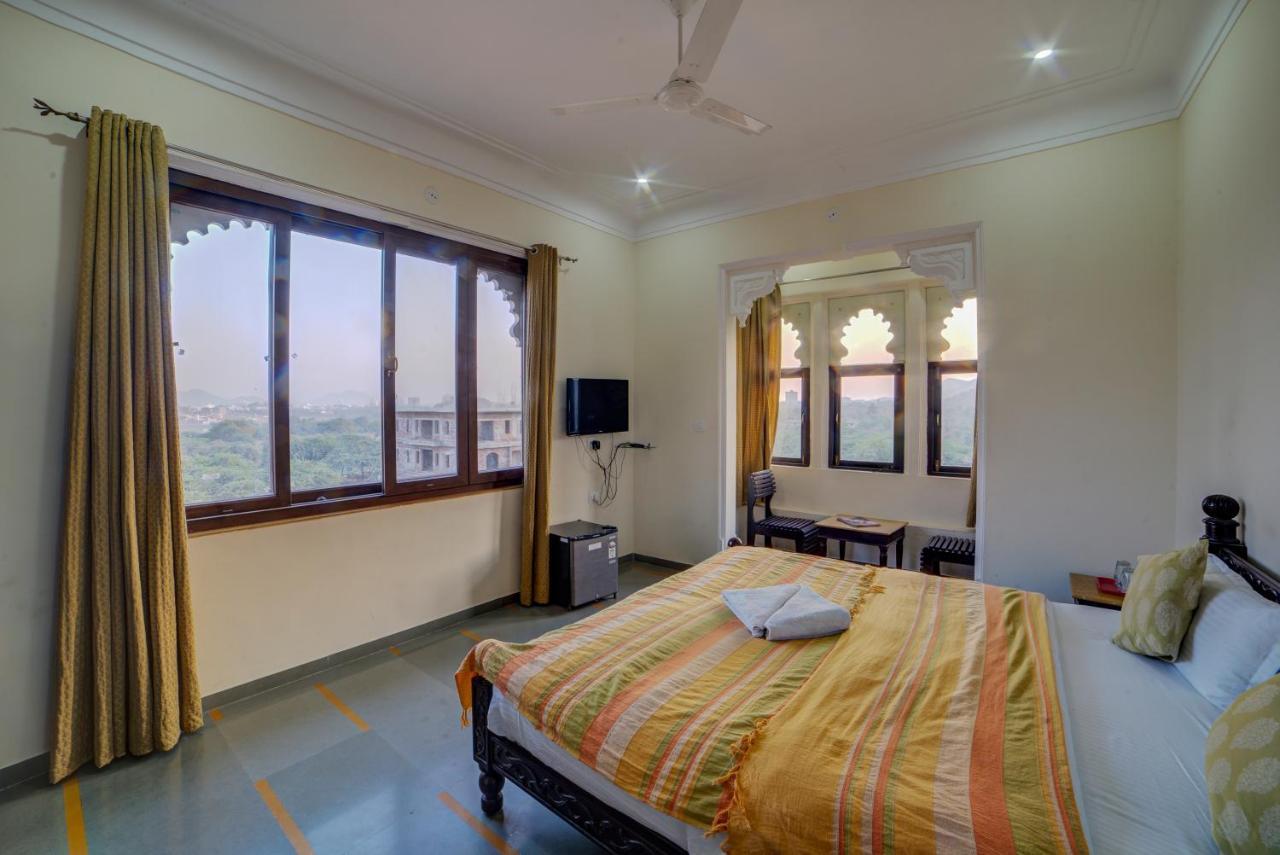 Hotel Sai Palace Udajpur Exteriér fotografie