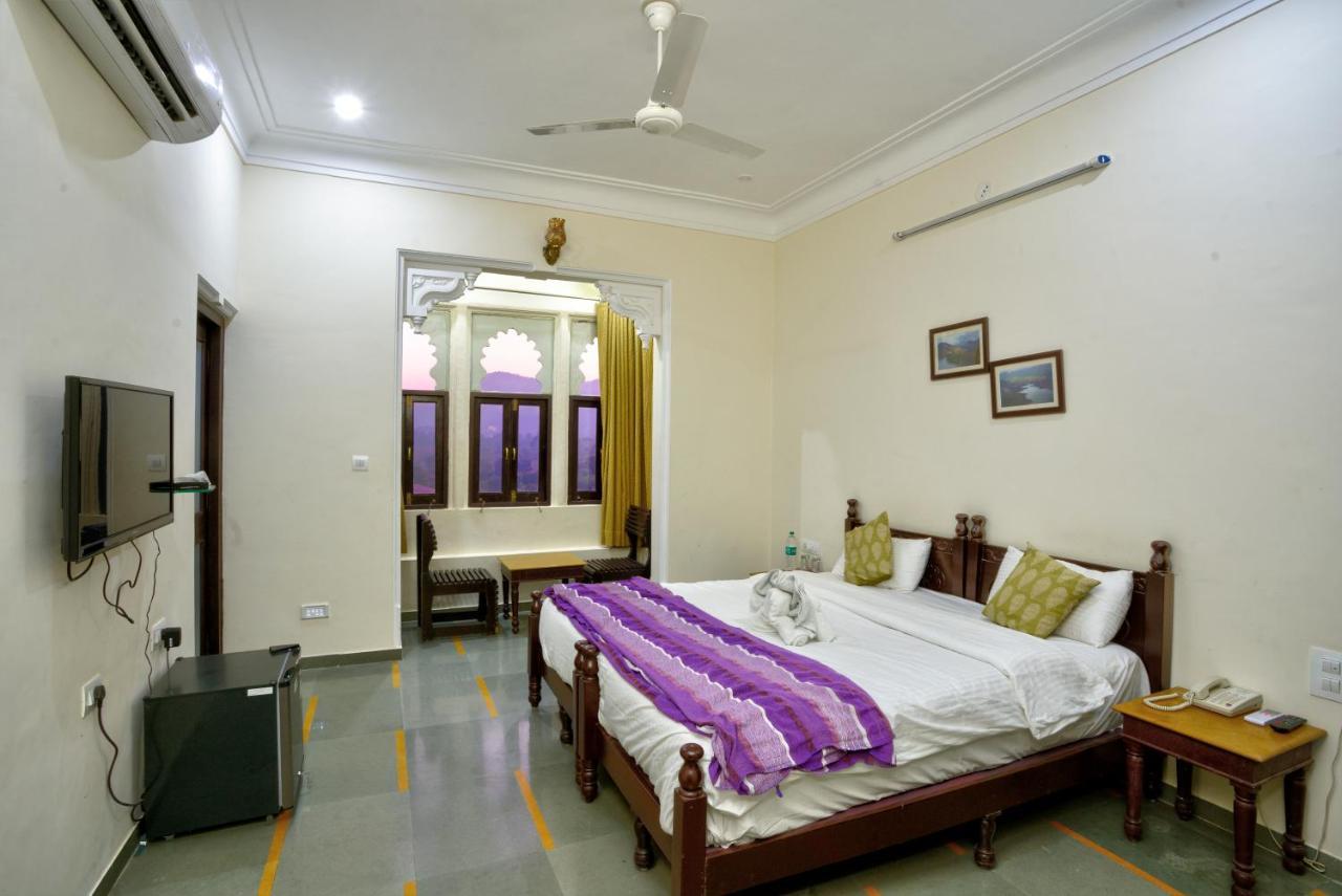 Hotel Sai Palace Udajpur Exteriér fotografie